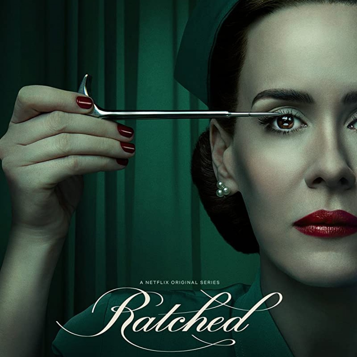 Ratched": Trailer zur diabolischen Krankenschwester in der neuen  Netflix-Serie - Emmy-Preisträgerin Sarah Paulson portätiert Kultfigur - TV  Wunschliste