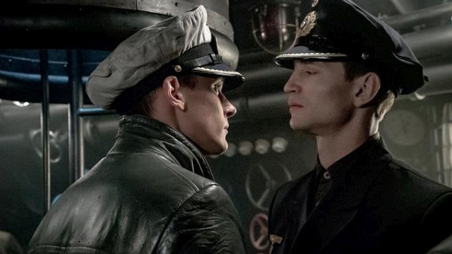 Kommandant Klaus Hoffmann (Rick Okon) und sein erster Offizier Tennstedt (August Wittgenstein) liegen sich schnell in den Haaren