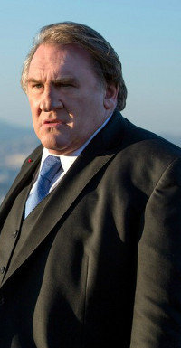 Gérard Depardieu als Bürgermeister Robert Taro
