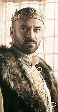 Alan van Sprang verkörpert King Henry II of France.