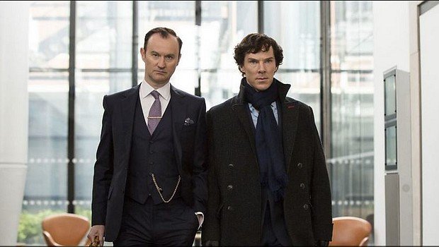 Die Holmes-Brüder Mycroft (Mark Gatiss) und Sherlock (Benedict Cumberbatch)