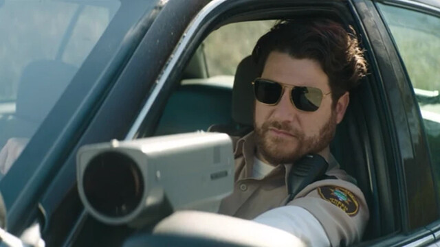 Adam Pally als Officer Wade Whipple in "Sonic the Hedgehog 2"