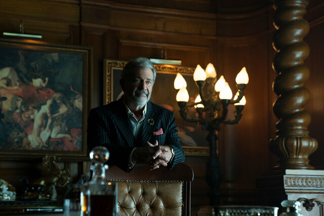 Mel Gibson als brutaler Hotelmanager Cormac O'Connor