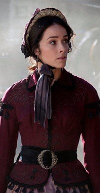 Abigail Spencer als Historikerin Lucy Preston