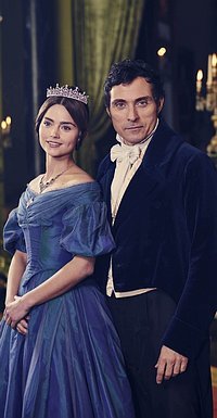 Victoria (Jenna Coleman) und Lord Melbourne (Rufus Sewell)