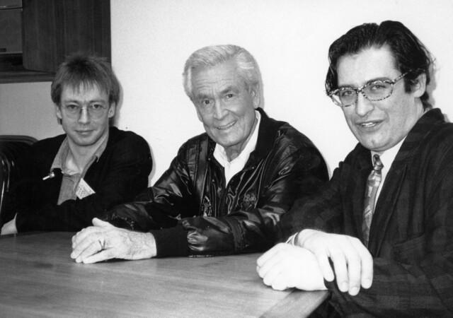 Michael Bentele (l.) mit dem legendären "The Price is Right"-Moderator Bob Barker (M.) und Sebastian Lentz (r.), damals Verantwortlicher bei RTL