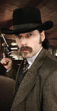 Doc Holliday (Tim Rozon), der ehemalige Gefährte Wyatt Earps